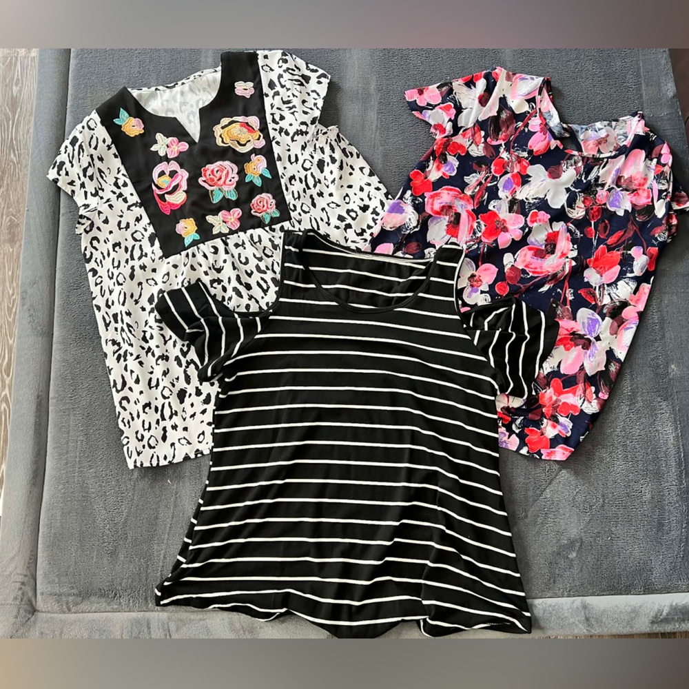 Trendy Women's Top Trio